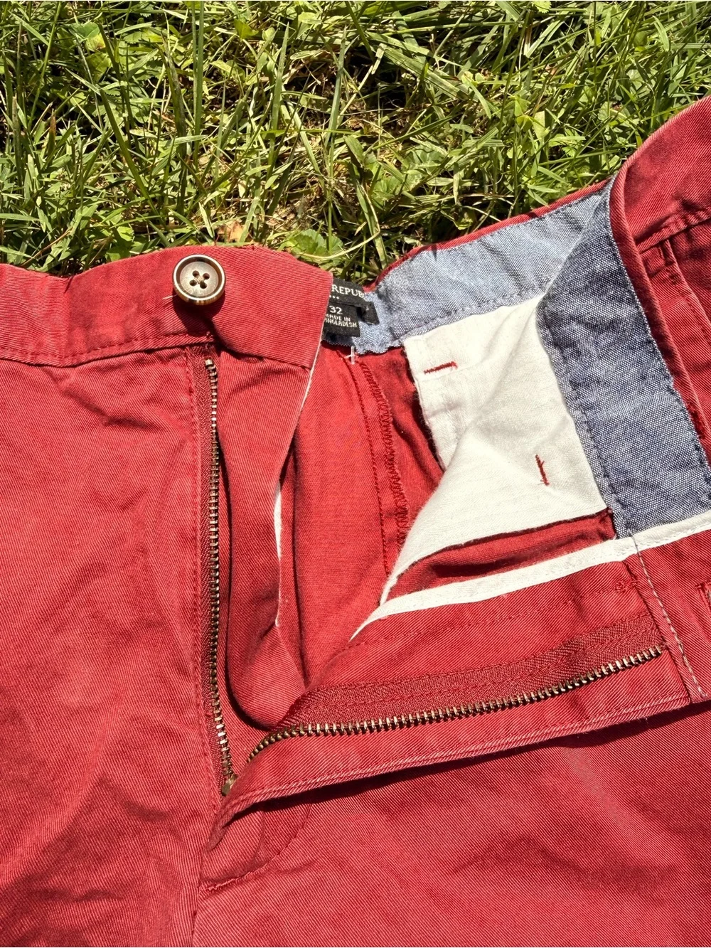 Banana Republic Men's Red Flat-Front Shorts